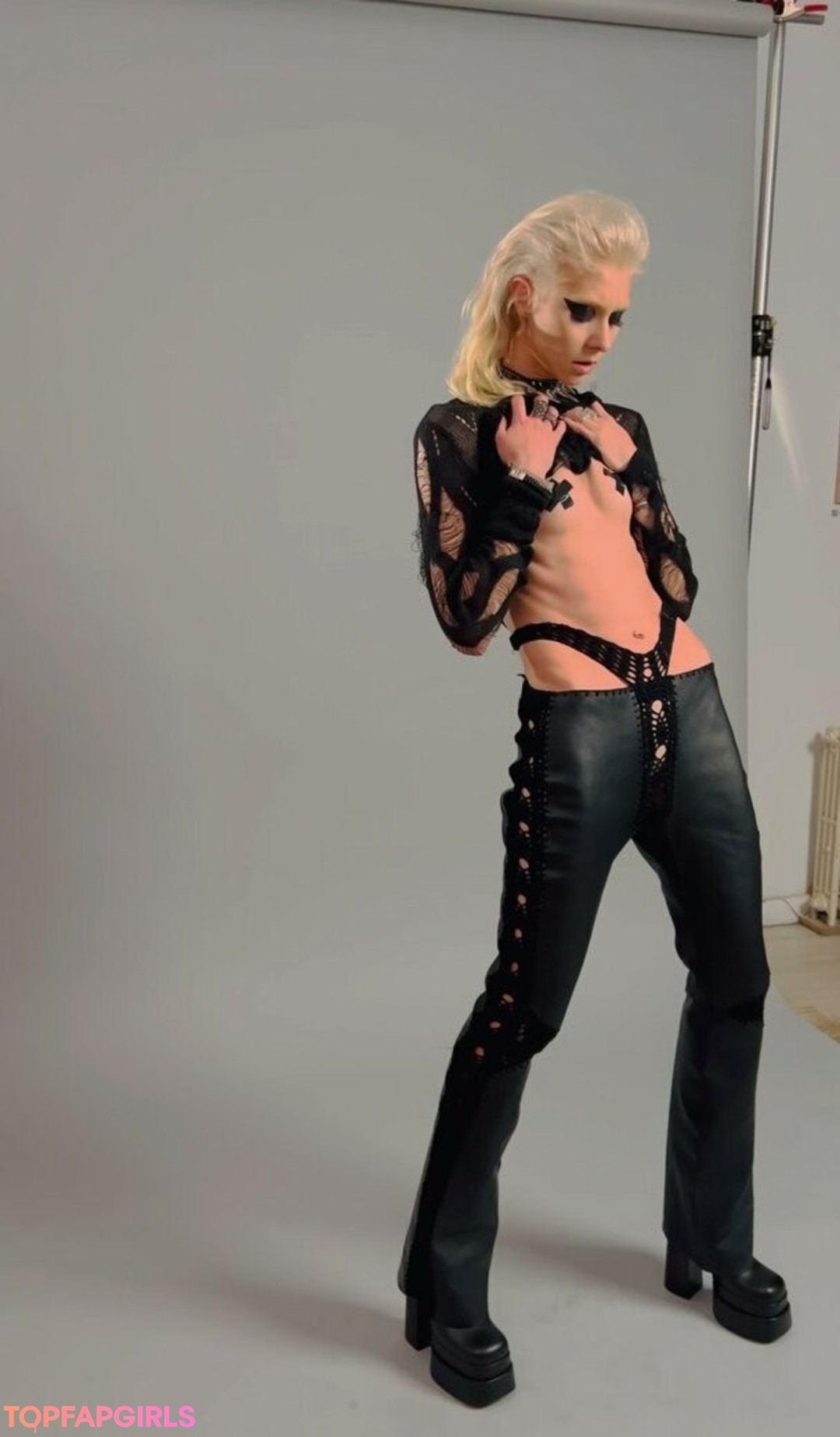 Taylor Momsen pornstar nice images