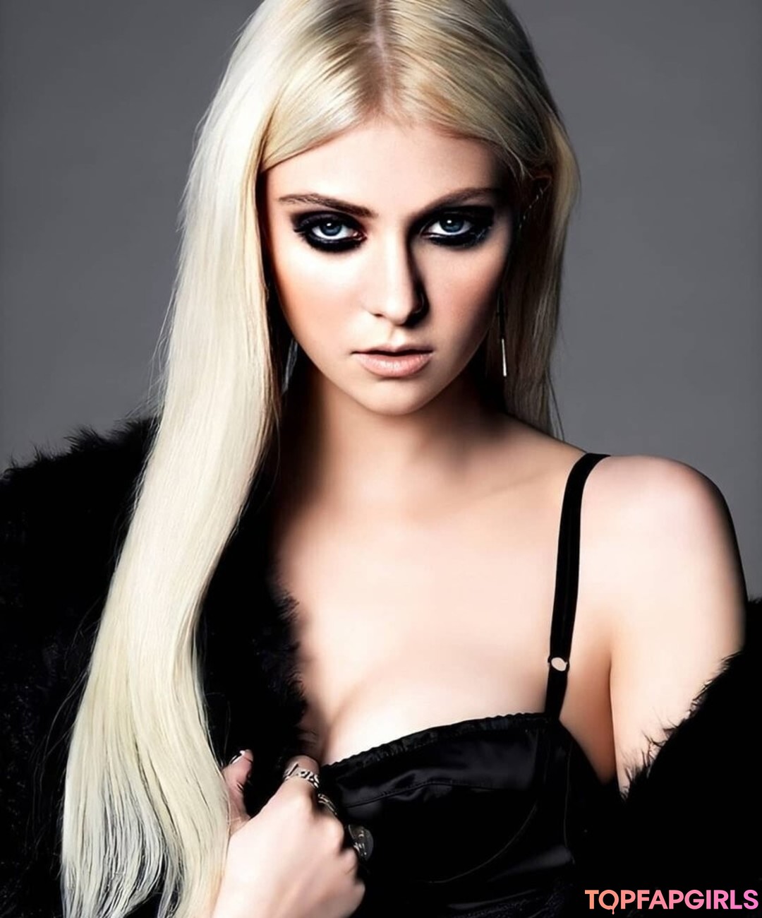 Taylor Momsen model perfect picture