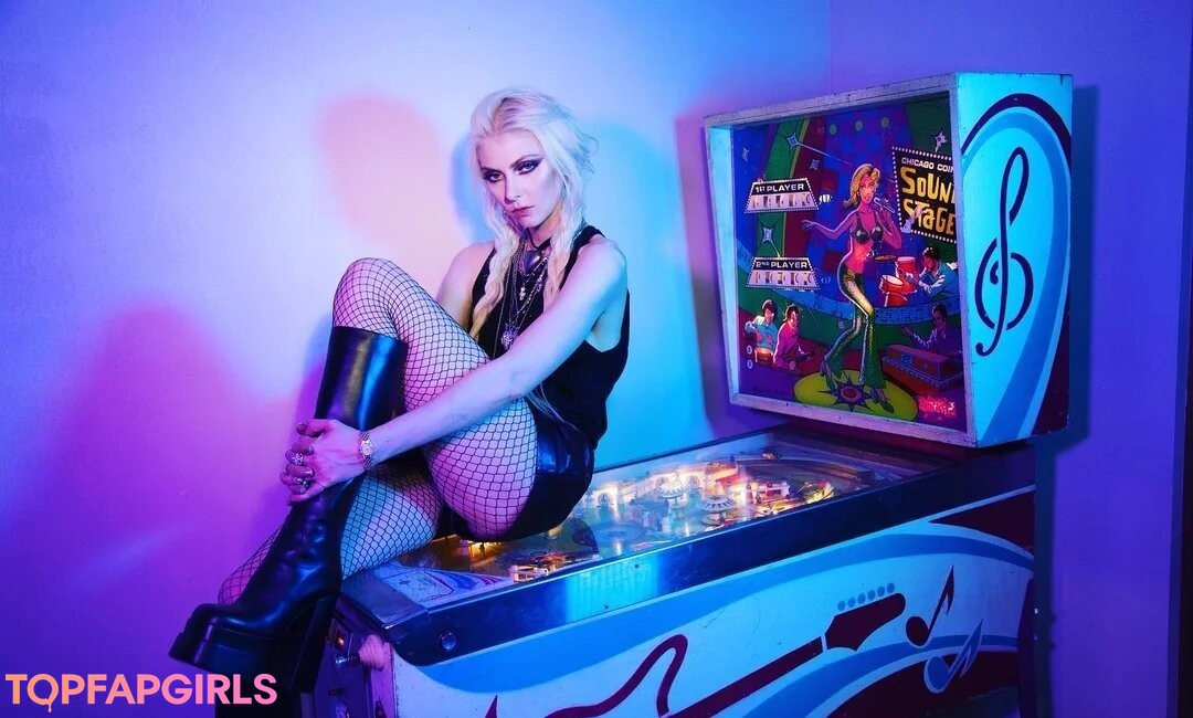 blonde babe onlyfans hd galleries