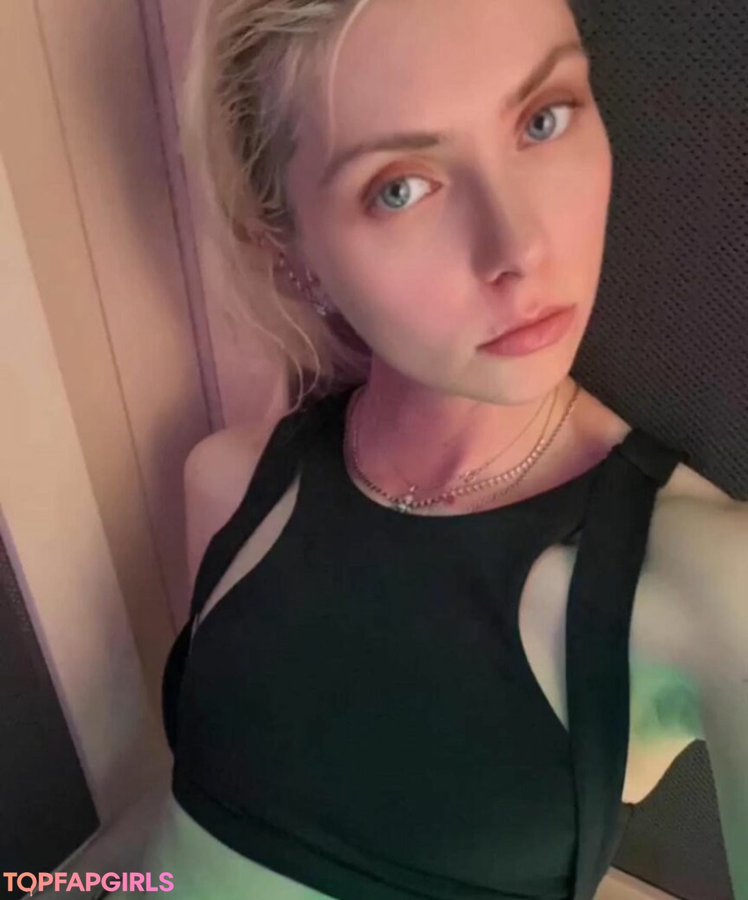 Taylor Momsen perfect star photos