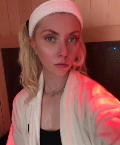 brunette bunny onlyfans exclusive photo