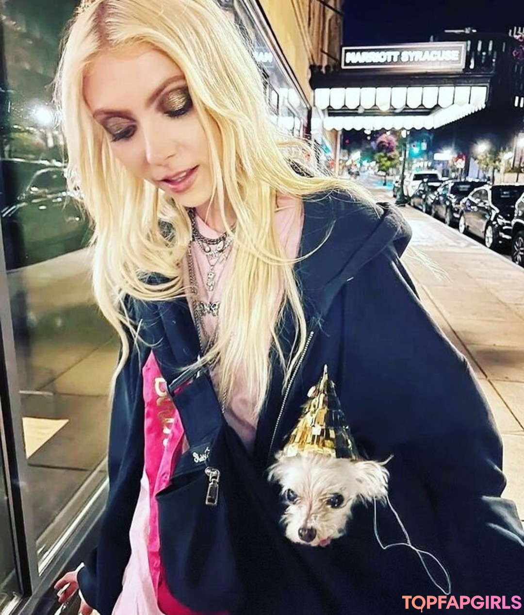 Taylor Momsen beautiful star photo