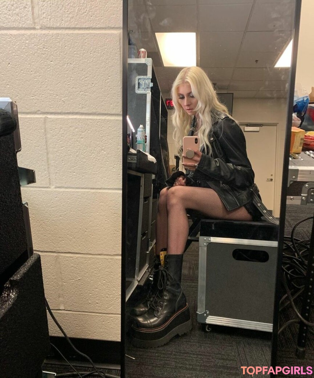Taylor Momsen nudes pornstar archive