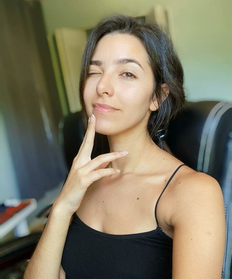 ASMR Glow nude actress gallery