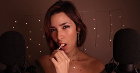 ASMR Glow model art pics