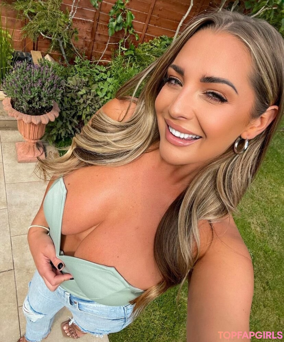 young free onlyfans sexy image