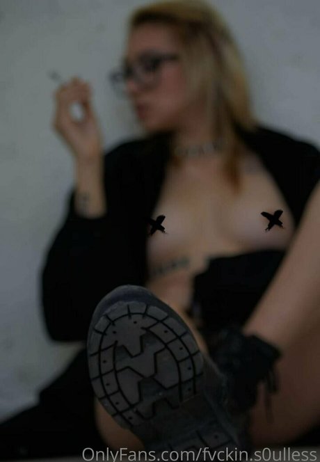 fvckin s0ulless model xxx picture