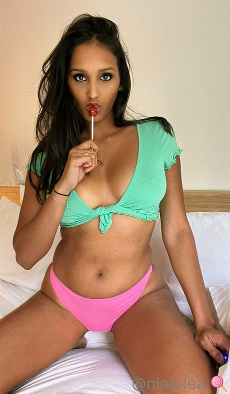 nina lea model pretty pics