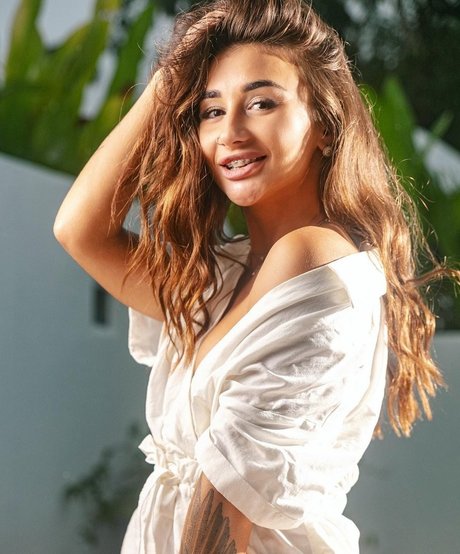 Marina Rebediuk model img