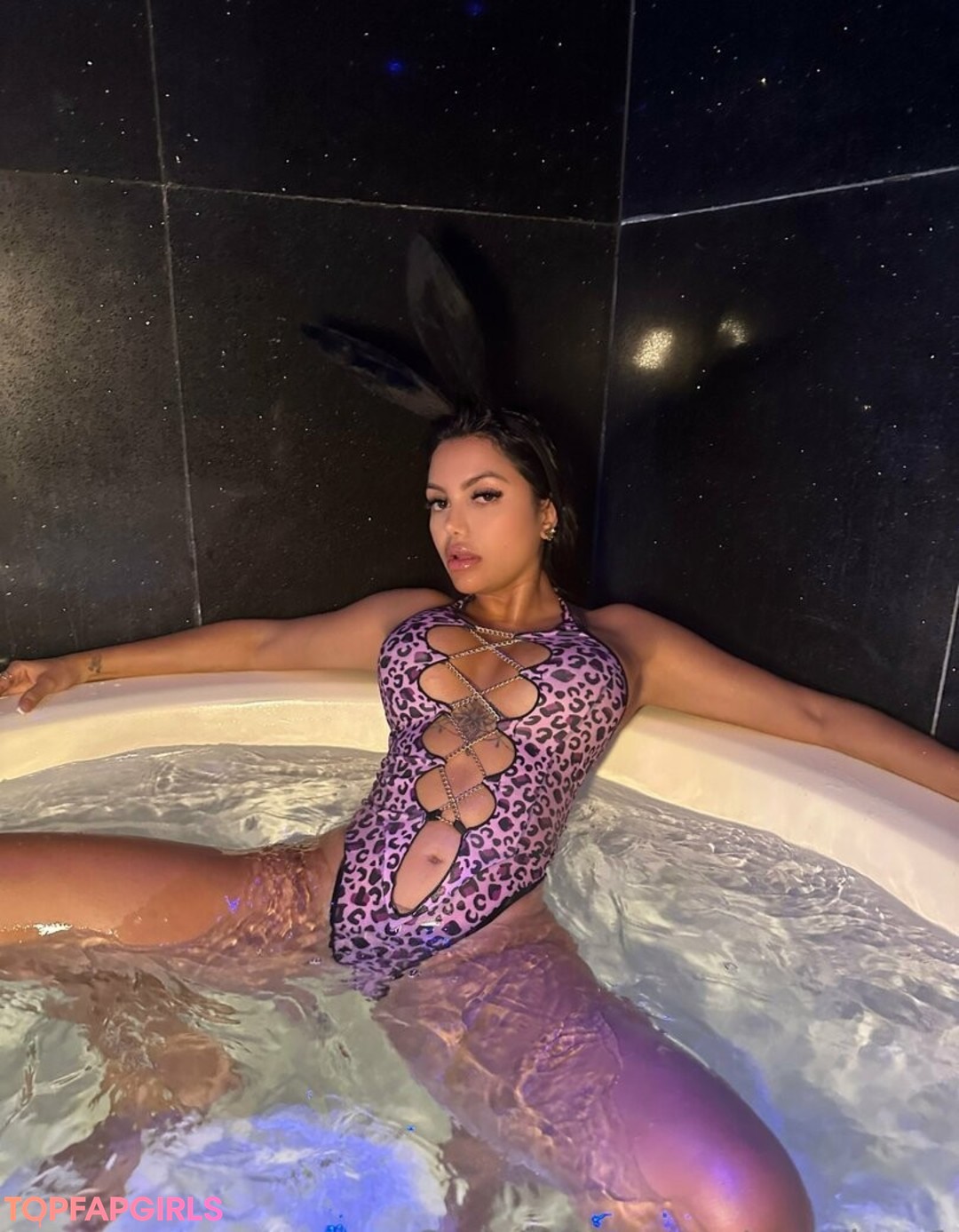 big tits cougar onlyfans hot naked photos