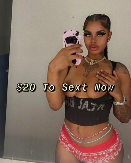 fat shemale onlyfans nudes picture