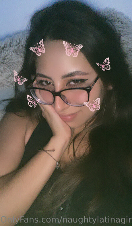 naughtylatinagirl sexy pornstar image