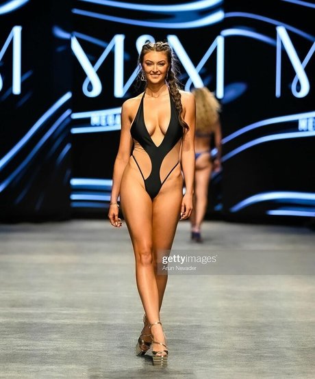 Rachel Pizzolato exclusive actress galleries