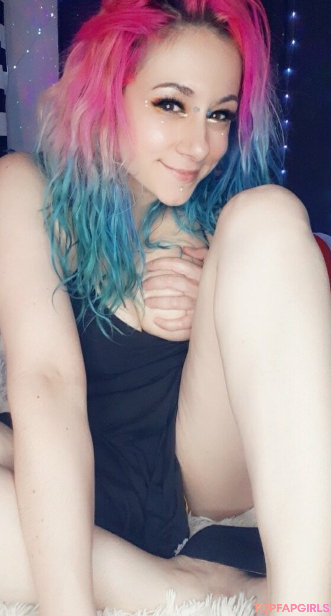 famous nude onlyfans nudes galleries