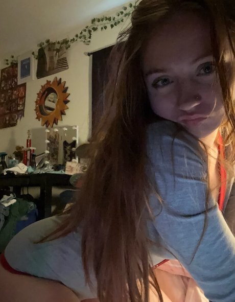 Thqtty exclusive star photo