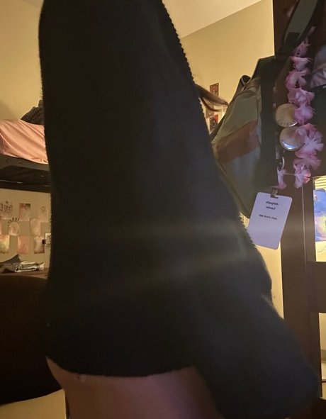 Thqtty hot model photos