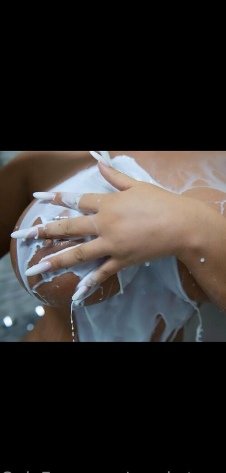 sarahstonnee xxx star photo