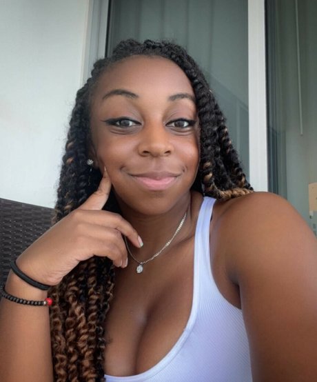 american onlyfans naked pics