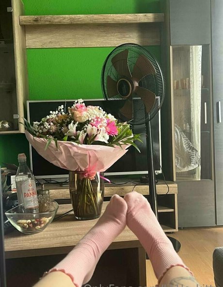 Lit1le Kitty_ star naked photos