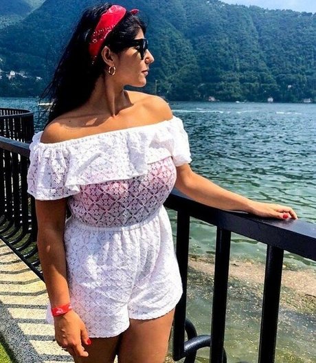 Valentina De Nucci pornstar xxx galleries