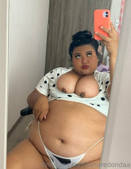 lunaredondaa model art photos