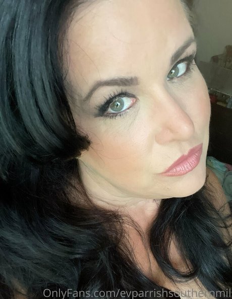 sisters onlyfans adult images