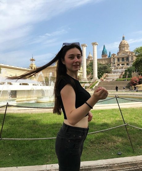 Little BabeVIP pornographic actress image