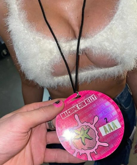 squirt onlyfans beautiful nude archive