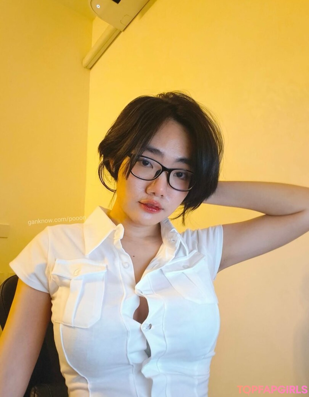 Poon Wrunya nude star pictures