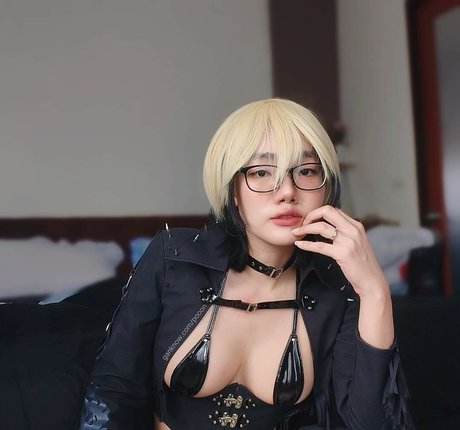 Poon Wrunya top pornstar gallery