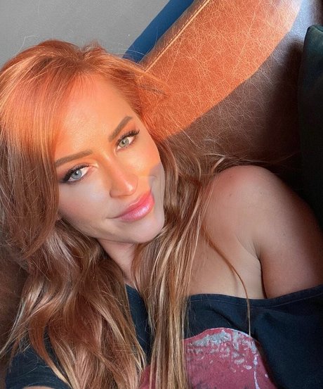 Danielle Moinet pornstar exclusive image