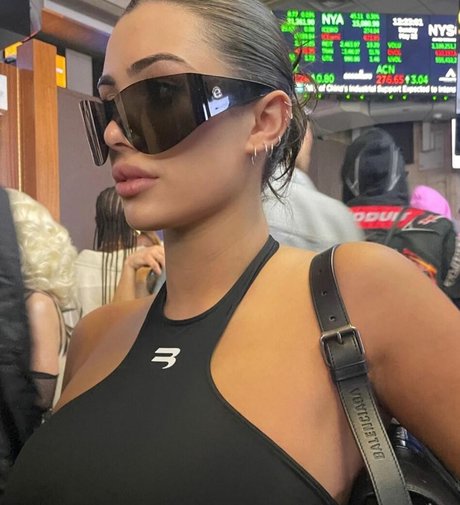 Bianca Censori model hot images