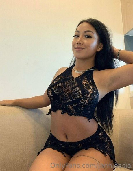 naked yoga onlyfans xxx gallery