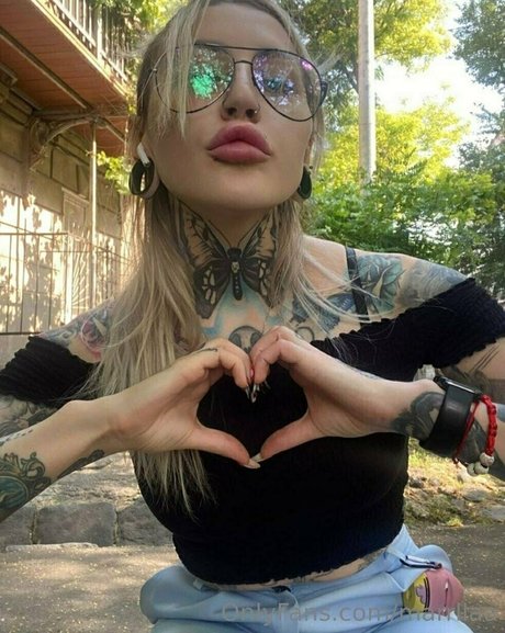 marrllaa profile image