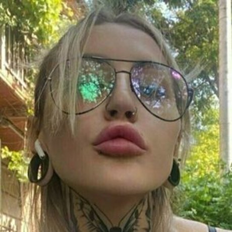 marrllaa nice model images