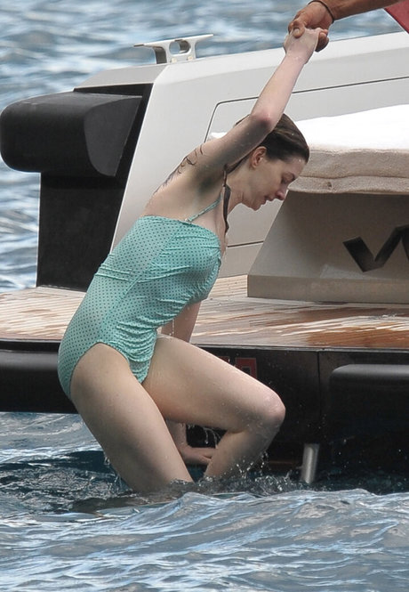 lesbians onlyfans top photos