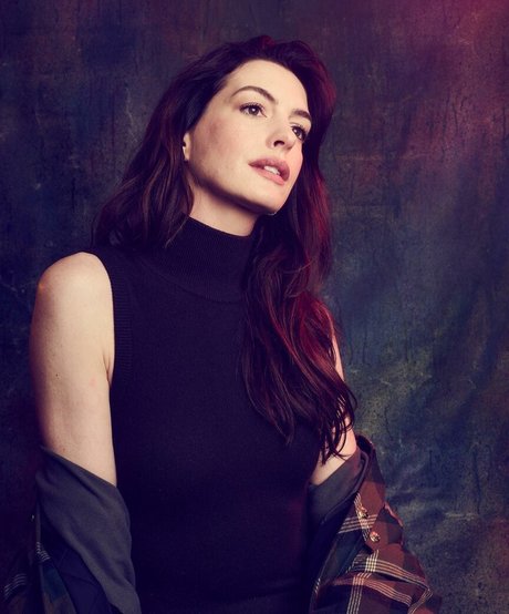 Anne Hathaway top profile image