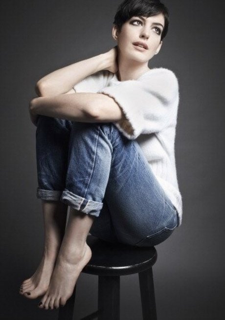 Anne Hathaway model adult galleries