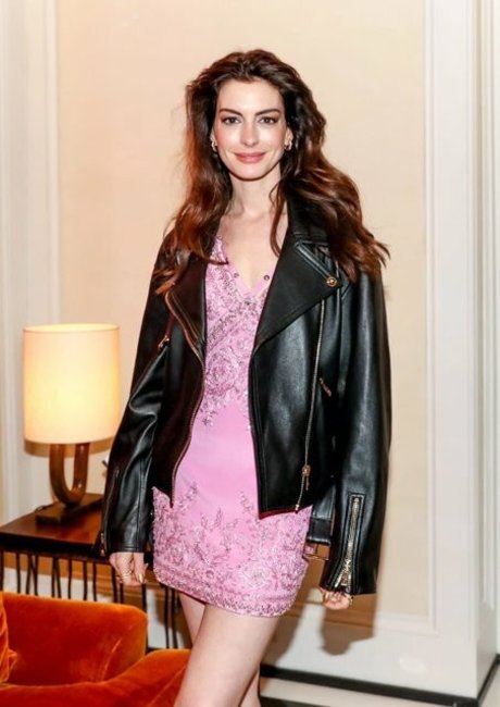 Anne Hathaway star beautiful image