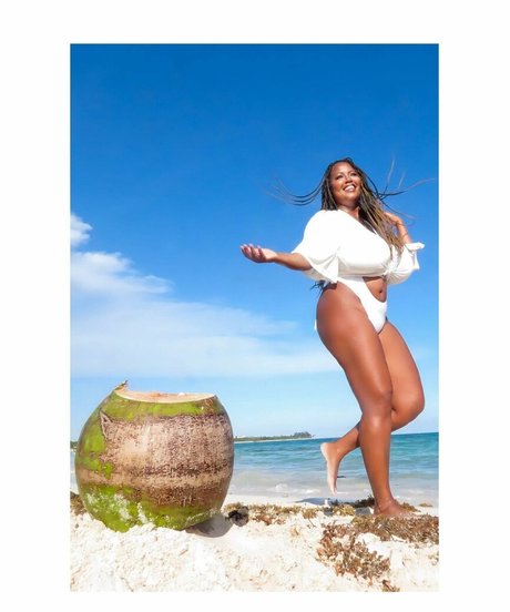 Monique Cooper star sex pictures