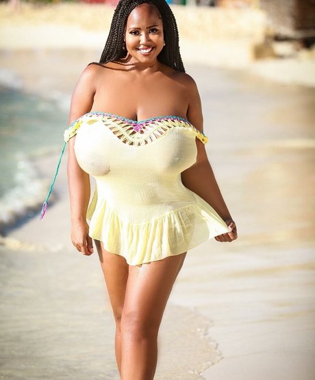 Monique Cooper hd actress pics