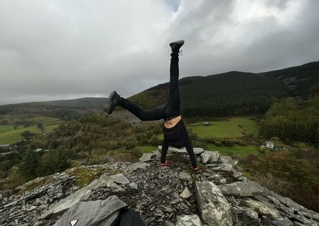 fxxkingexplorers model nudes picture