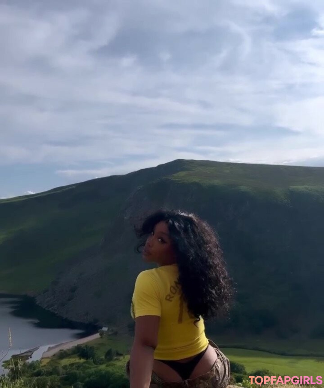 SZA free star gallery