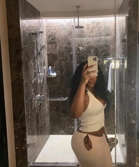 SZA exclusive actress galleries