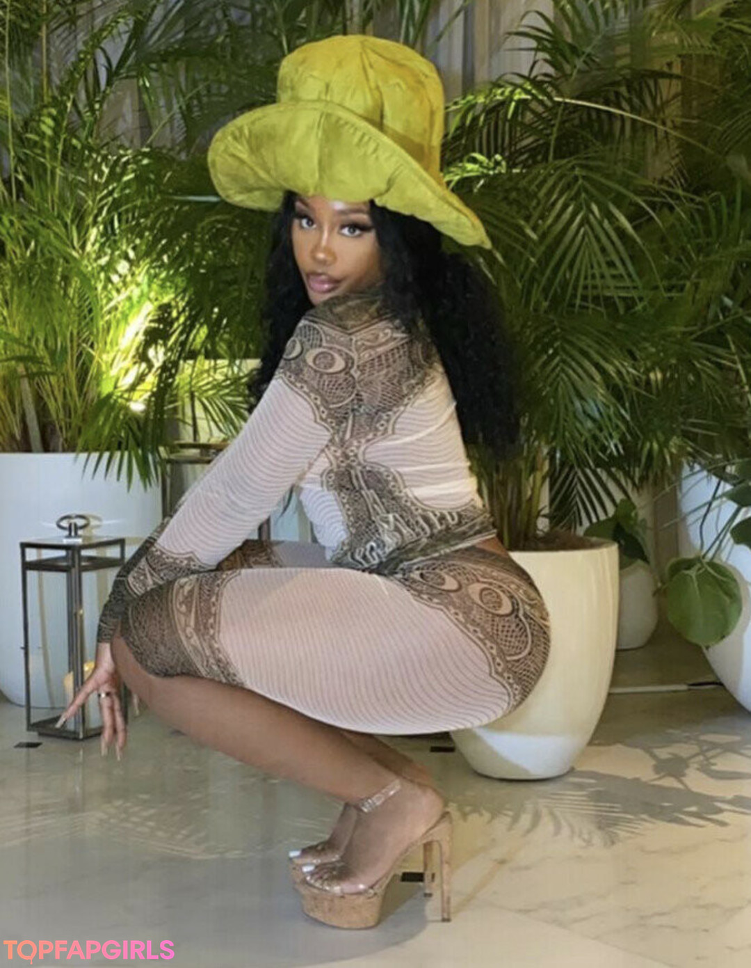 SZA sexy actress photos