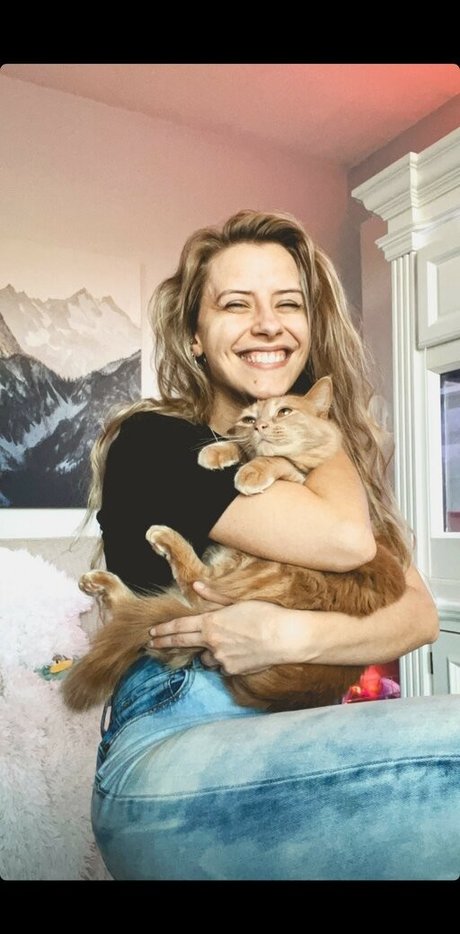 NoisyButters perfect pornstar photos