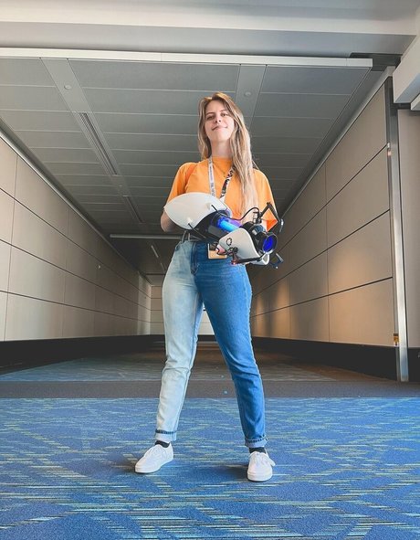 NoisyButters pornstar beautiful pics