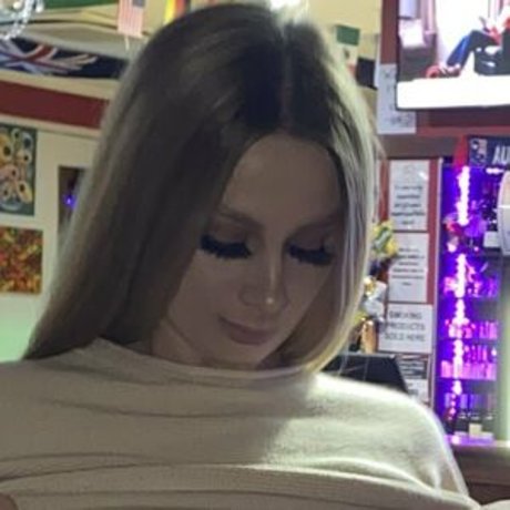 madeline myerz star beautiful pic