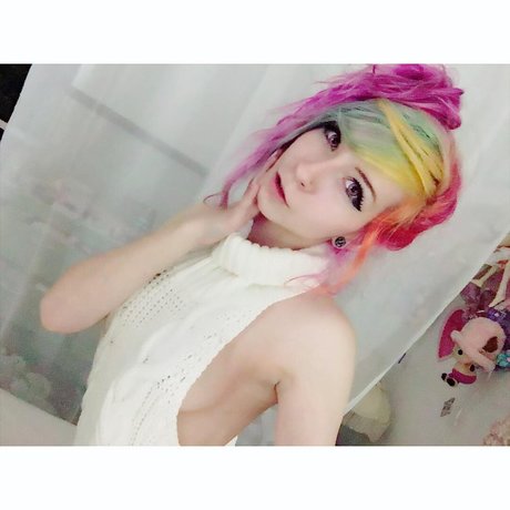 Himedeary nudes model pictures