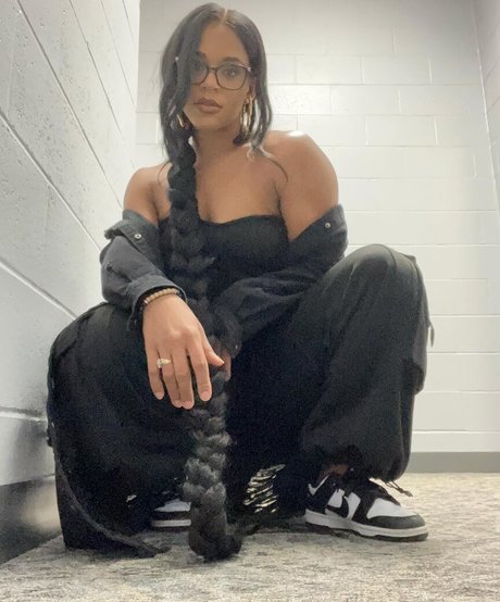 sucking big cock onlyfans sexy pictures